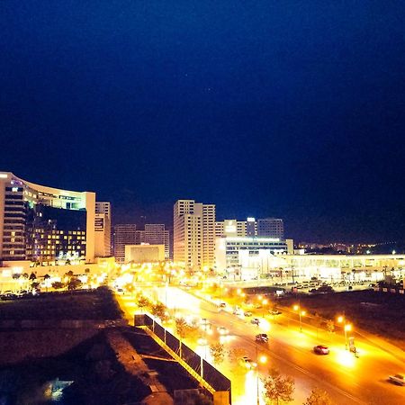 Moderne Appartement Au Plein Centre-Ville En Face Hilton & La Gare De Train Tgv Avec Climatisation طنجة المظهر الخارجي الصورة