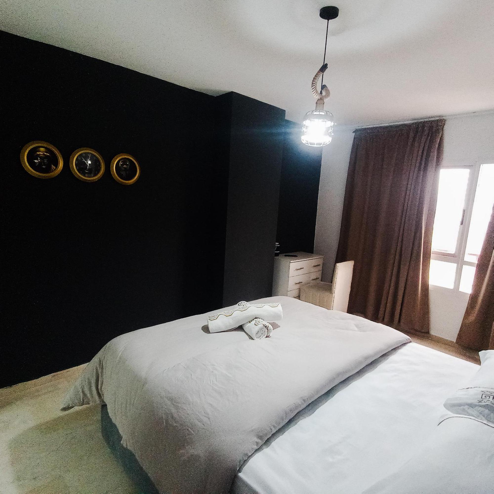 Moderne Appartement Au Plein Centre-Ville En Face Hilton & La Gare De Train Tgv Avec Climatisation طنجة المظهر الخارجي الصورة